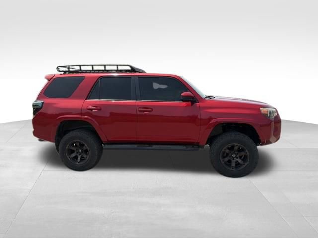 Used 2015 Toyota 4Runner SR5 AWD/4WD image 2