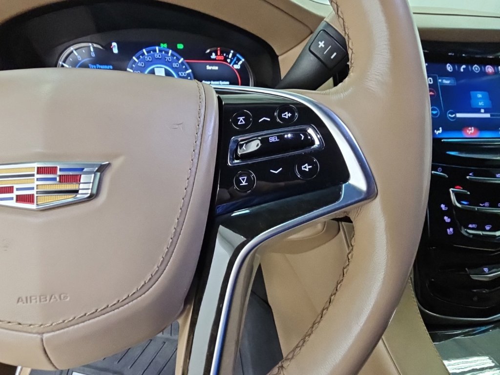 Used 2019 Cadillac Escalade ESV Platinum RWD image 27