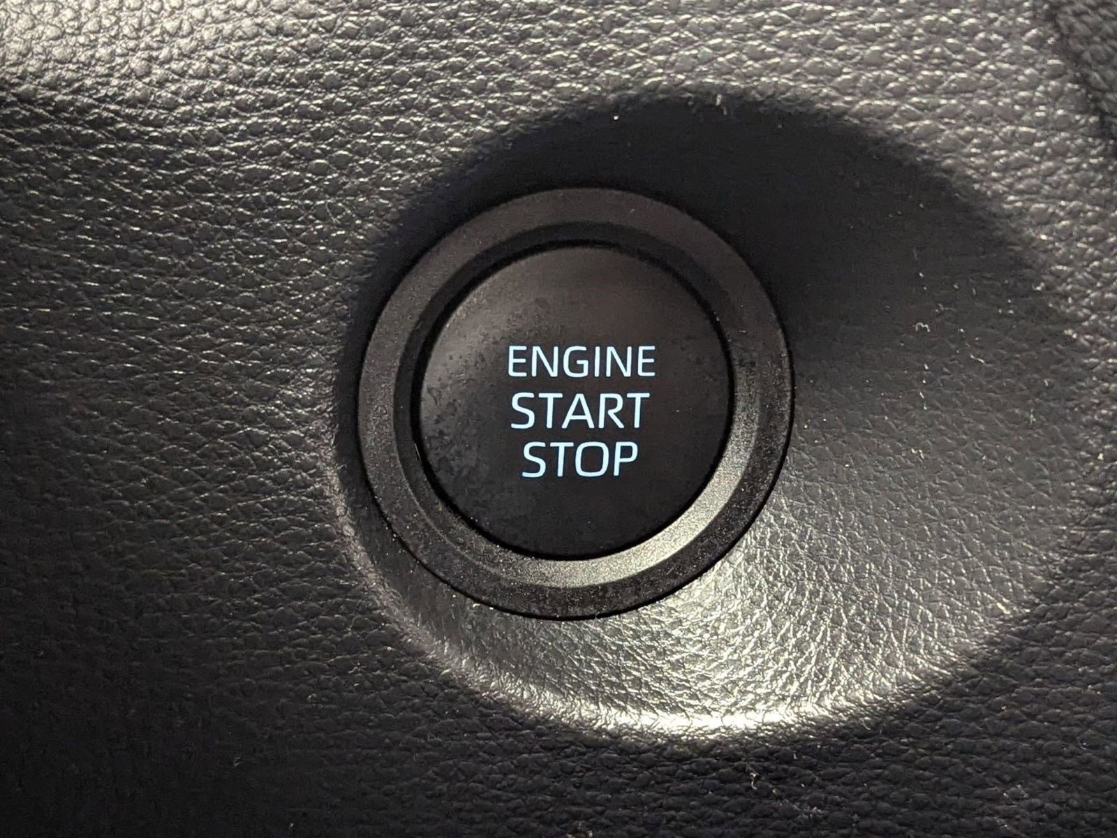 Used 2024 Toyota Corolla Cross LE image 28