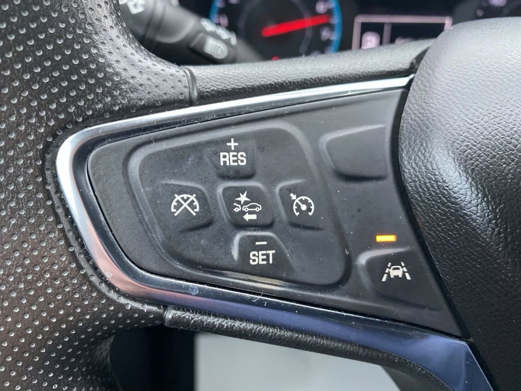 Used 2021 Chevrolet Equinox LS image 25