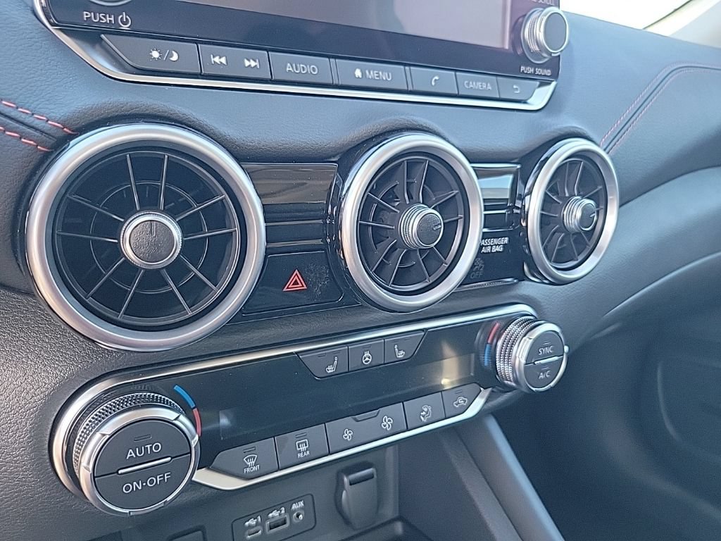New 2025 Nissan Sentra SR w/ SR Premium Package FWD image 25