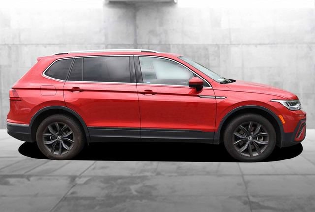Certified 2024 Volkswagen Tiguan SE AWD/4WD image 5