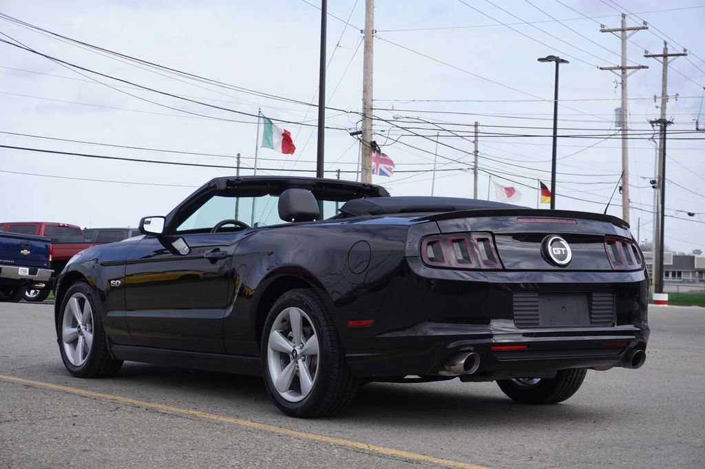 Used 2013 Ford Mustang GT image 5