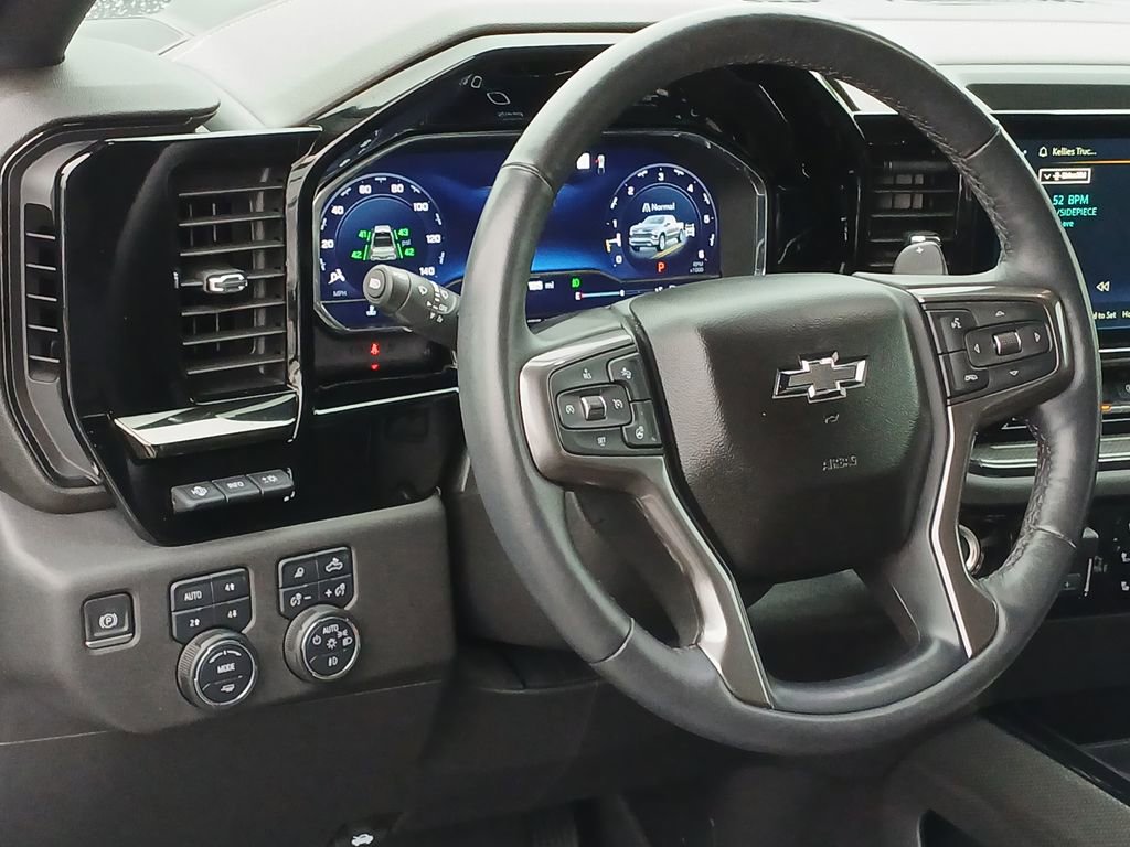 Used 2022 Chevrolet Silverado 1500 ZR2 w/ Technology Package AWD/4WD image 18