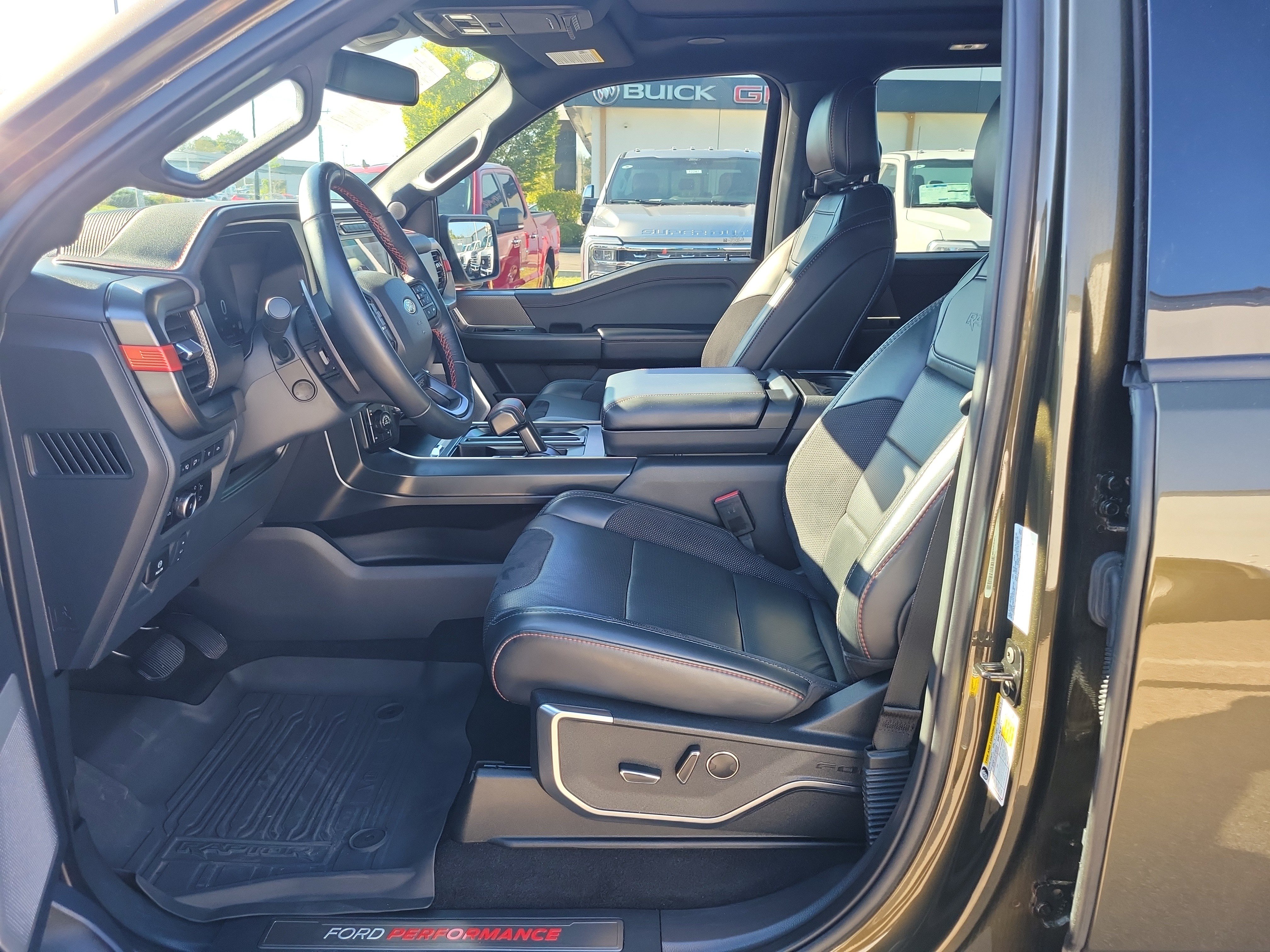 Used 2024 Ford F150 Raptor AWD/4WD image 15