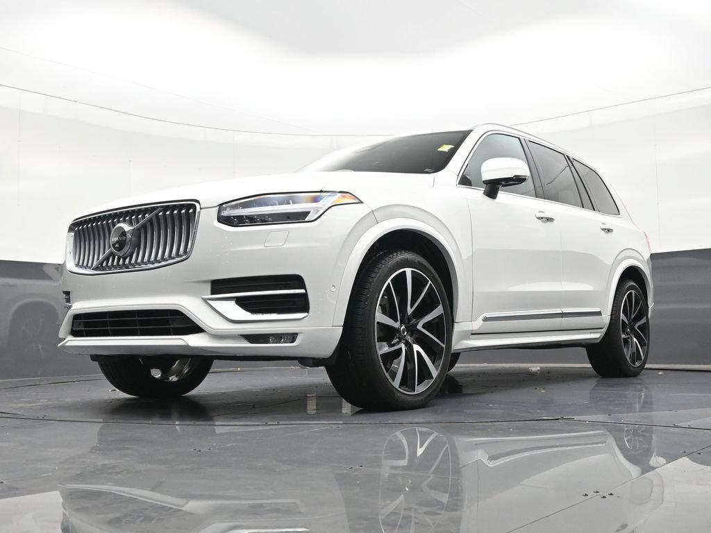 Certified 2023 Volvo XC90 B5 Plus AWD/4WD image 27
