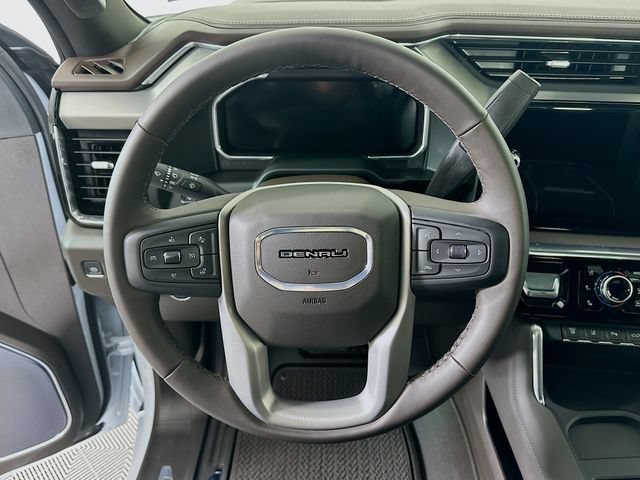 Used 2026 GMC Sierra 3500 Denali w/ Denali Reserve Package AWD/4WD image 15