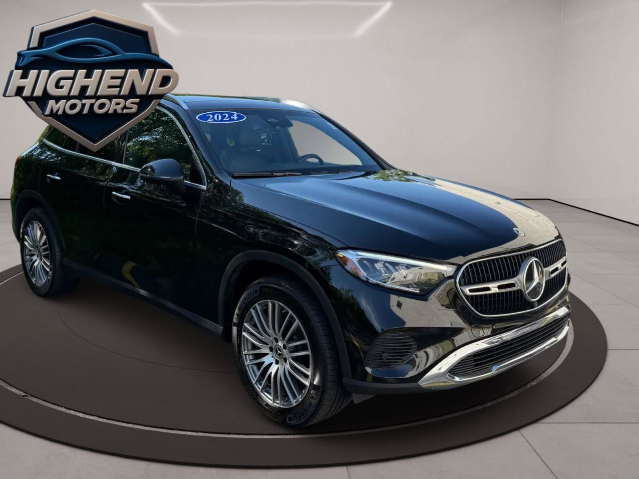 Used 2024 Mercedes-Benz GLC 300 4MATIC image 8