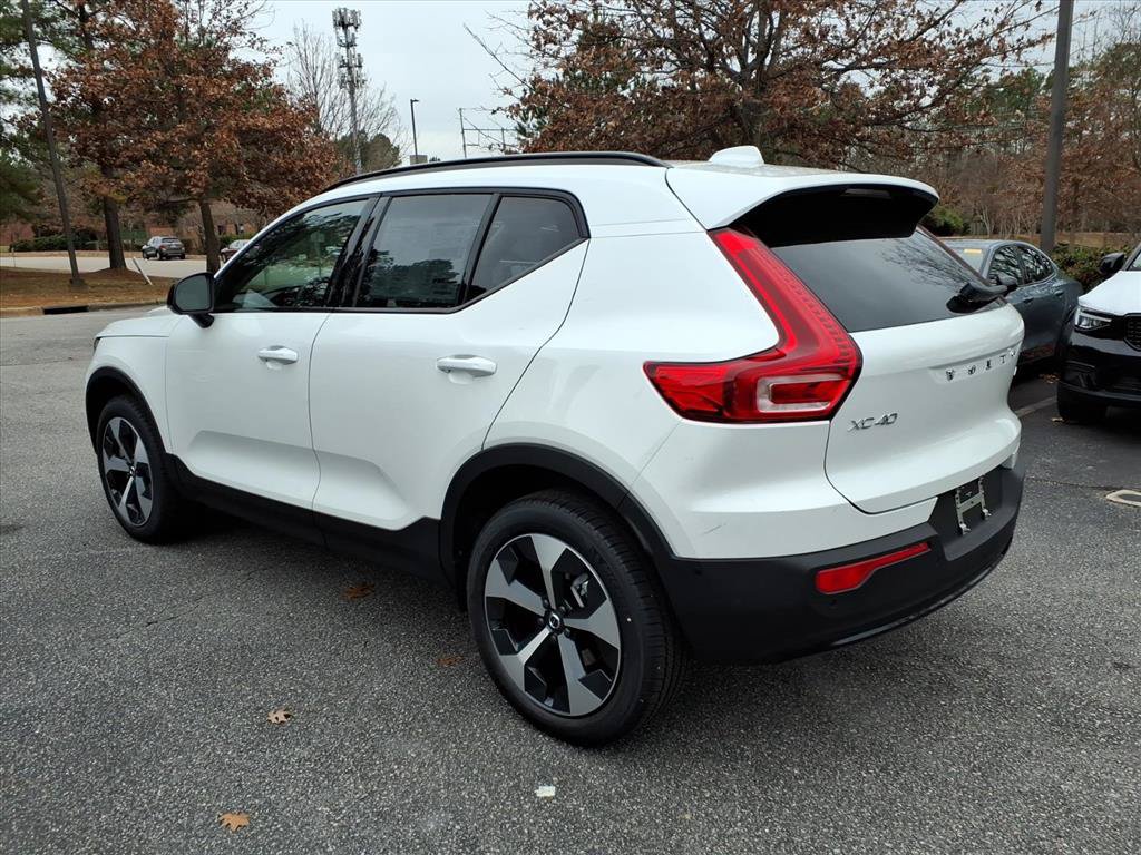New 2026 Volvo XC40 B5 Plus w/ Protection Package Premier AWD/4WD image 8