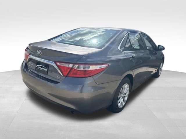Used 2016 Toyota Camry LE image 9