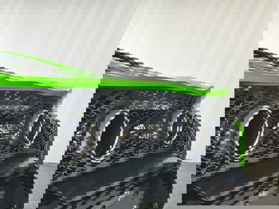 New 2025 McLaren Artura image 31