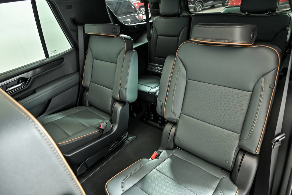 New 2026 GMC Yukon AT4 w/ AT4 Premium Package AWD/4WD image 11