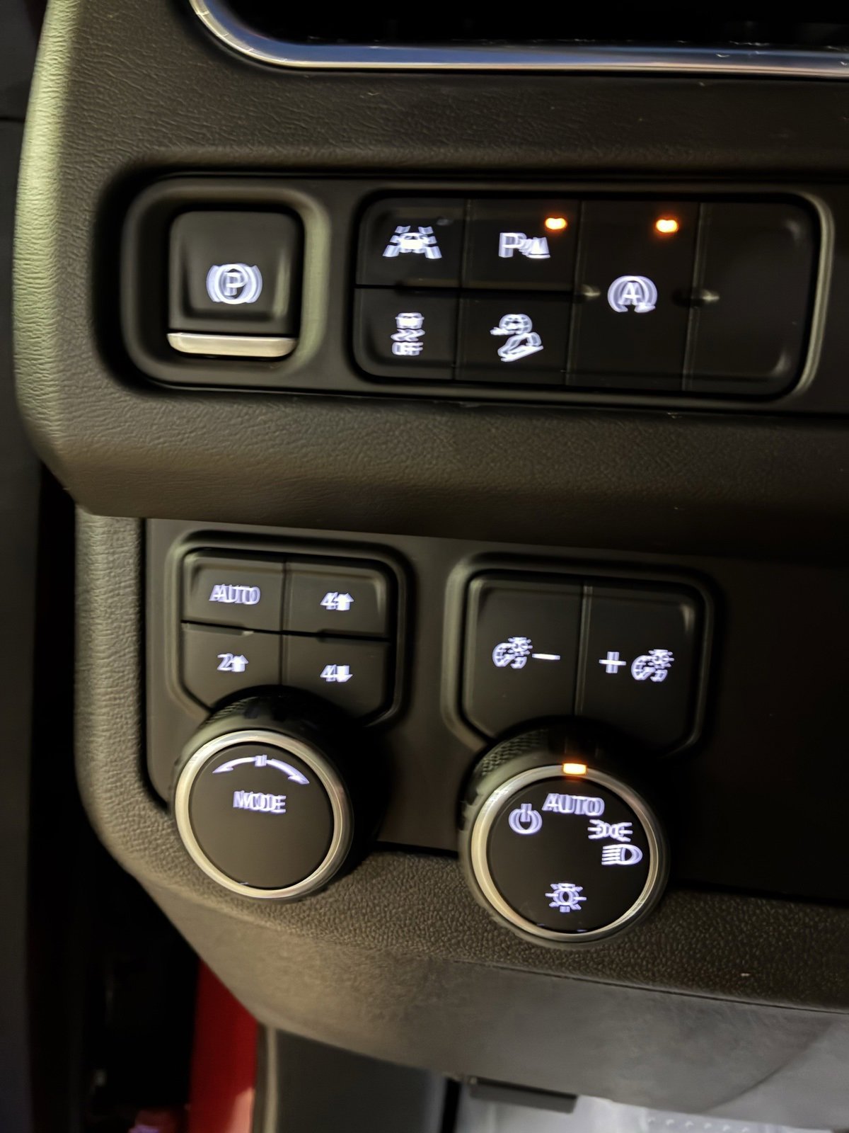 Used 2024 Chevrolet Tahoe Z71 image 6