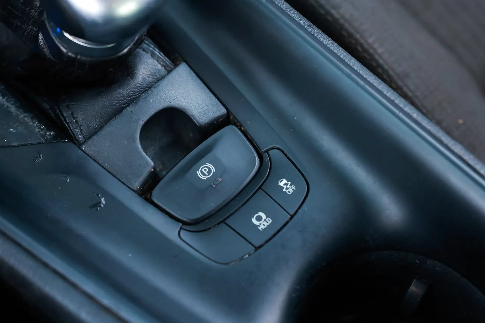 Used 2018 Toyota C-HR XLE FWD image 37