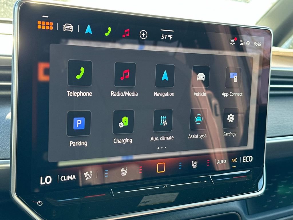 New 2025 Volkswagen ID. Buzz Pro S RWD image 30