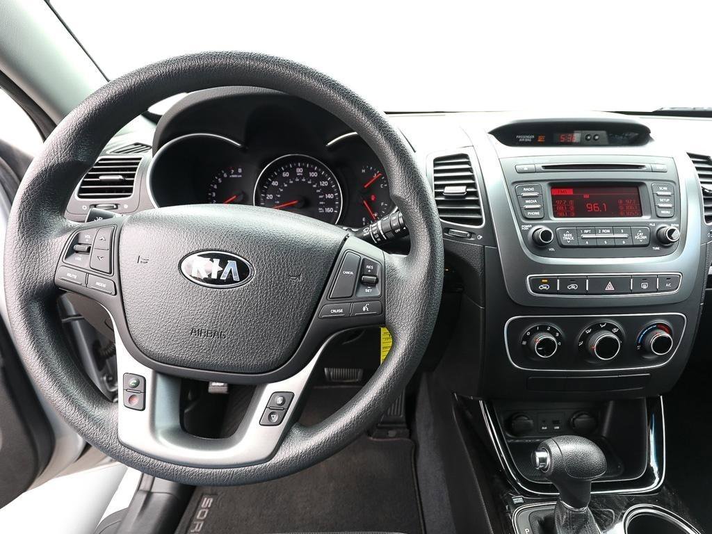 Used 2015 Kia Sorento LX FWD image 13