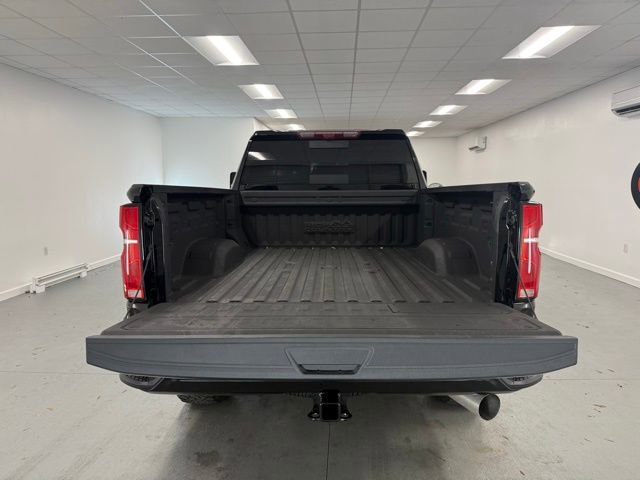 Used 2024 Chevrolet Silverado 2500 High Country w/ High Country Premium Package image 8
