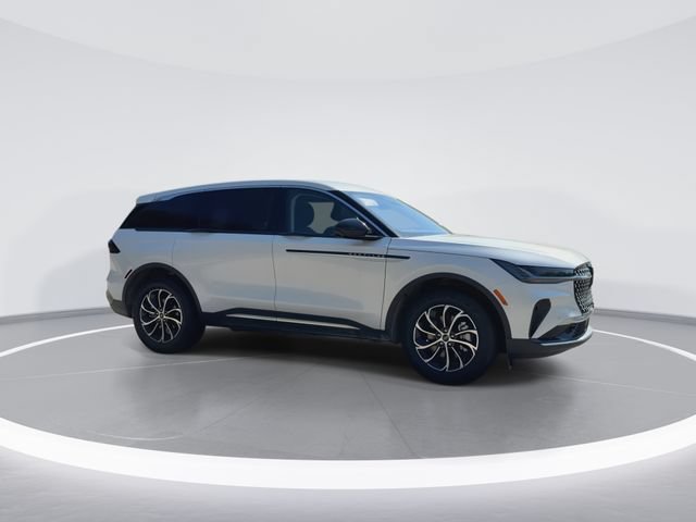 New 2026 Lincoln Nautilus Premier AWD/4WD image 9