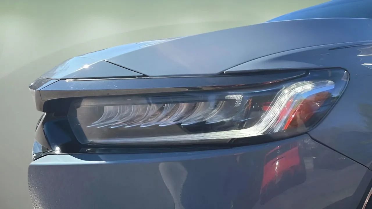 Used 2022 Honda Accord Sport image 14