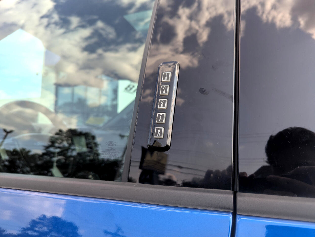 Used 2018 Ford F150 Raptor w/ Equipment Group 802A Luxury image 15