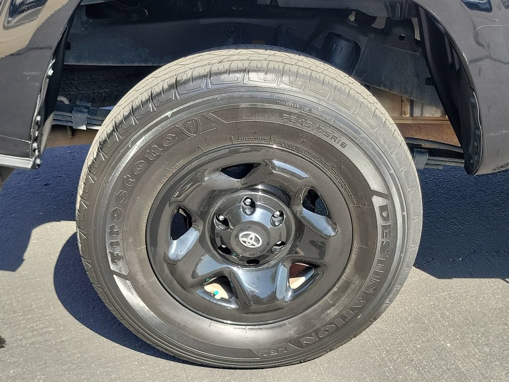 Used 2023 Toyota Tacoma SR RWD image 7