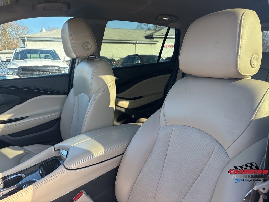 Used 2019 Buick Envision Preferred w/ LPO, Cargo Package image 25
