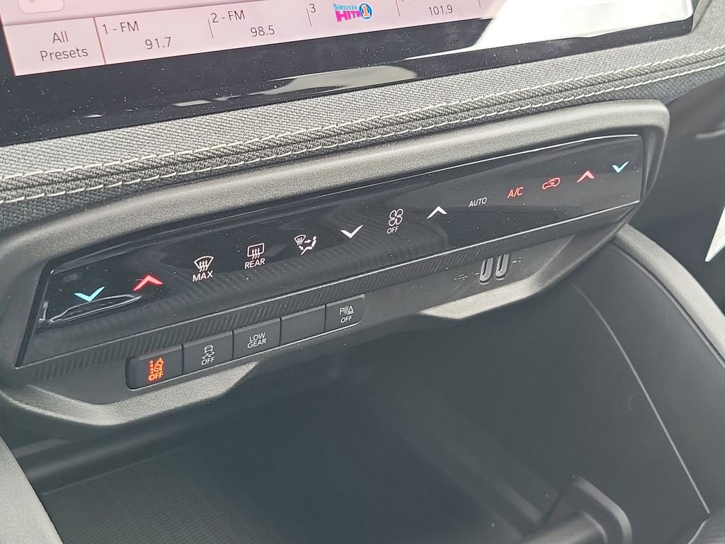 New 2026 Jeep Cherokee Laredo AWD/4WD image 12