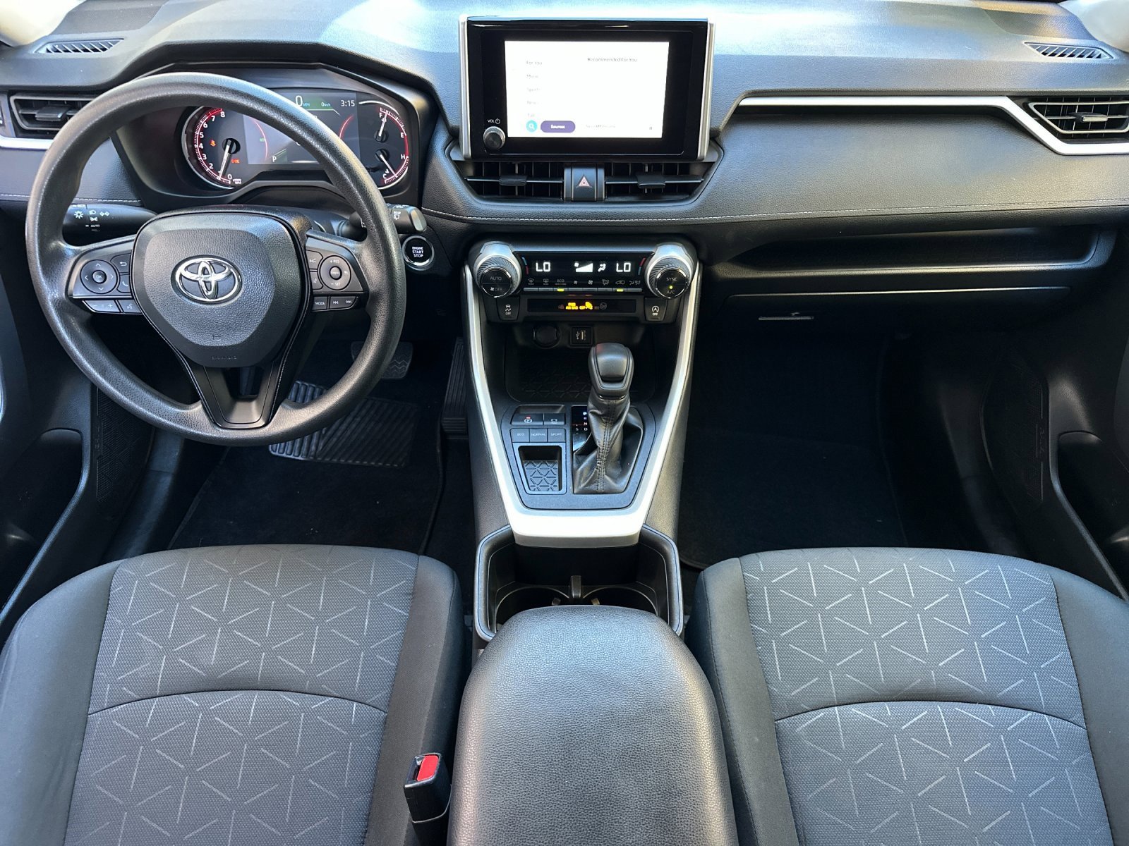 Used 2024 Toyota RAV4 XLE image 15