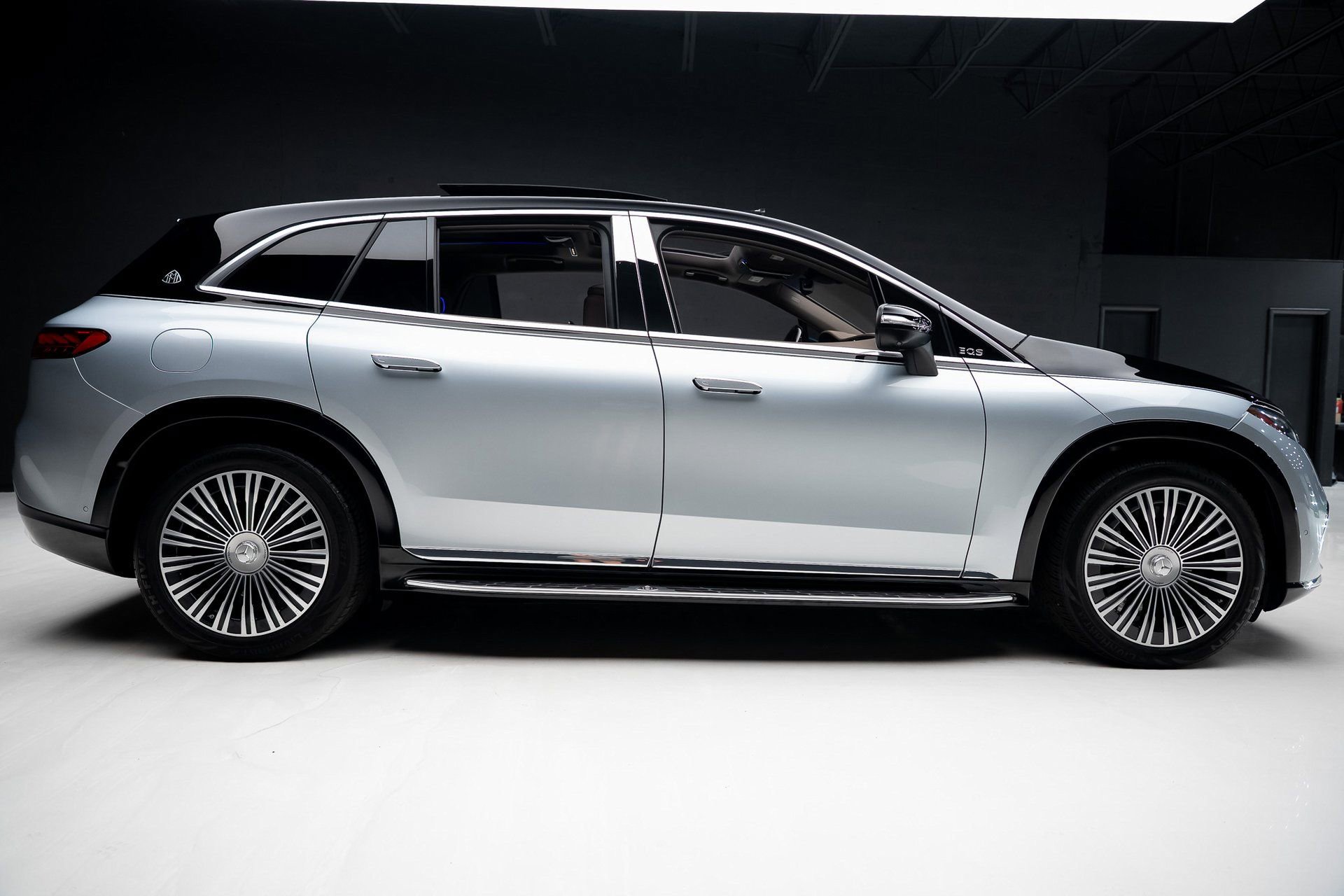 Used 2024 Mercedes-Benz Maybach EQS 680 4MATIC image 36