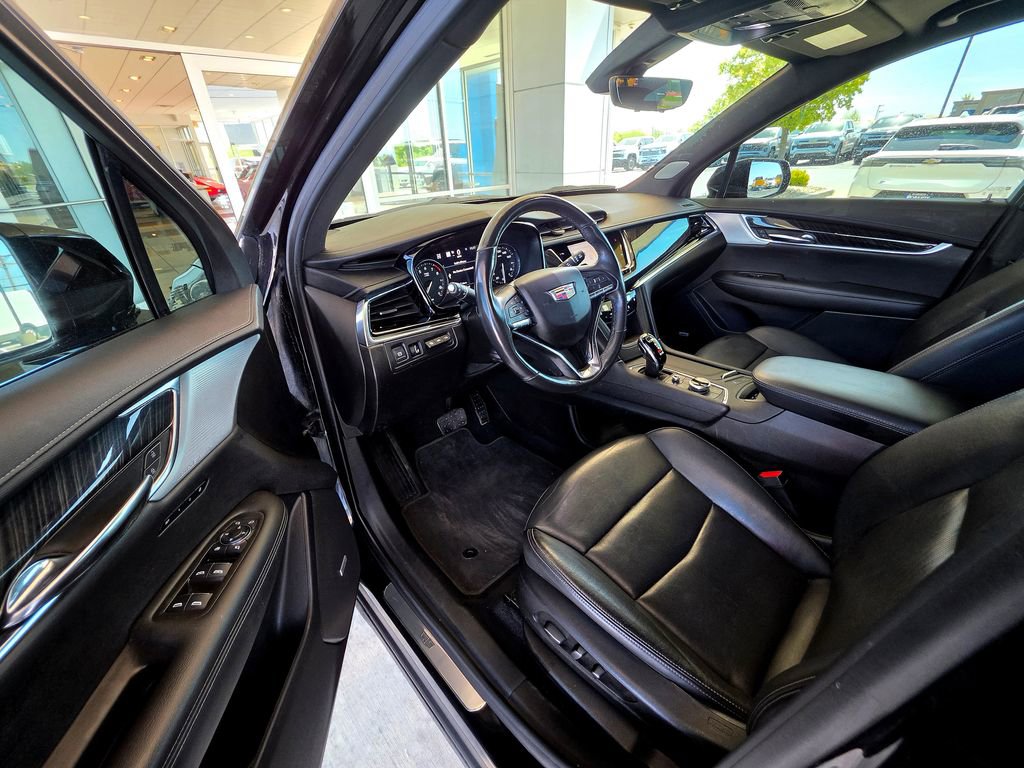 Used 2020 Cadillac XT6 Premium Luxury AWD/4WD image 23