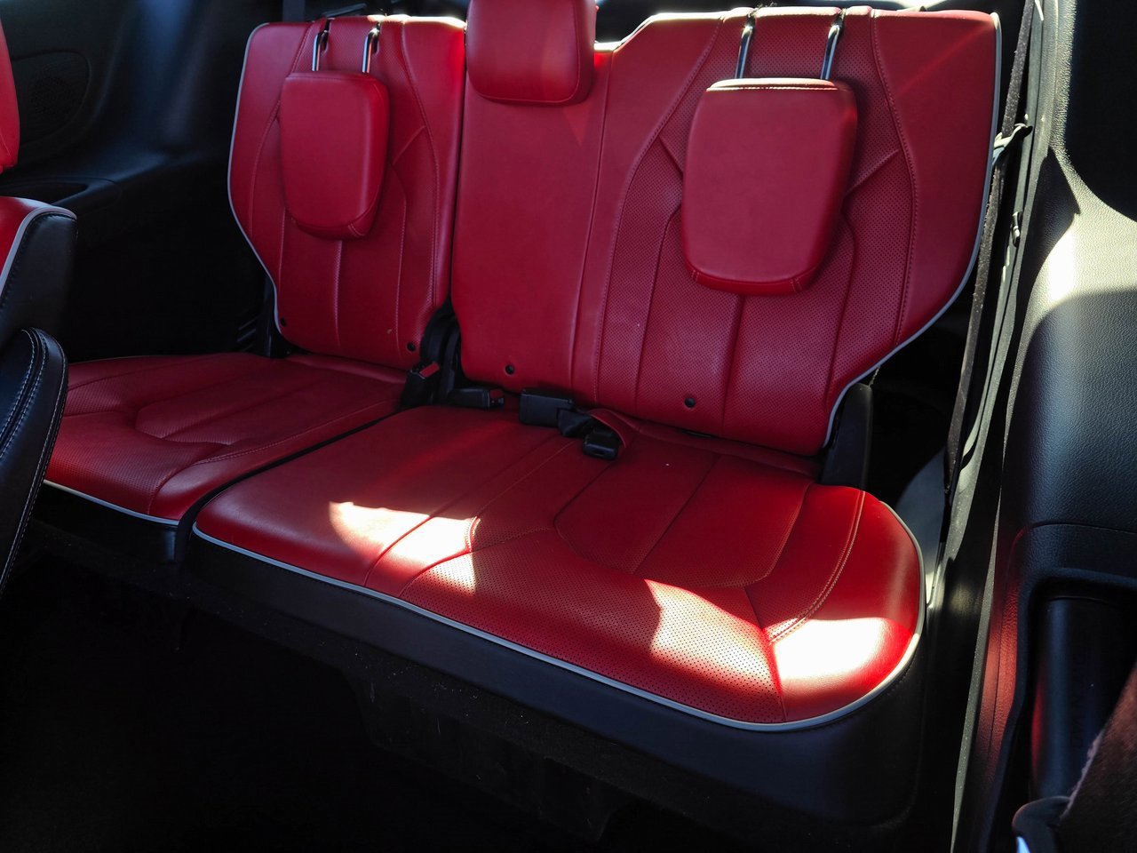 Used 2020 Chrysler Pacifica Limited w/ Quick Order Package 27H Red S image 14