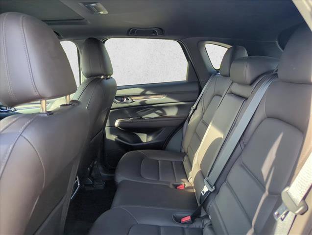 Used 2023 MAZDA CX-5 Signature image 17