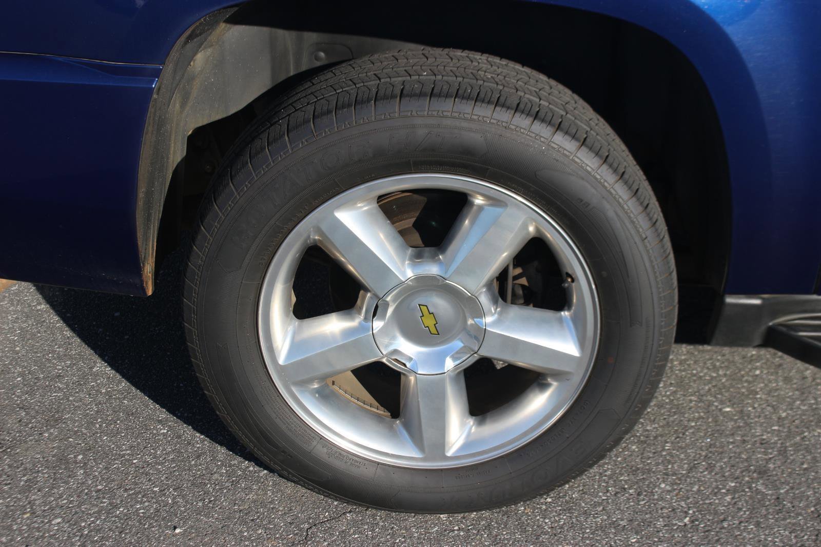 Used 2012 Chevrolet Suburban LTZ image 43