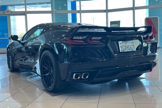 Used 2023 Chevrolet Corvette Stingray Preferred Cpe w/ Z51 Performance Package RWD image 6