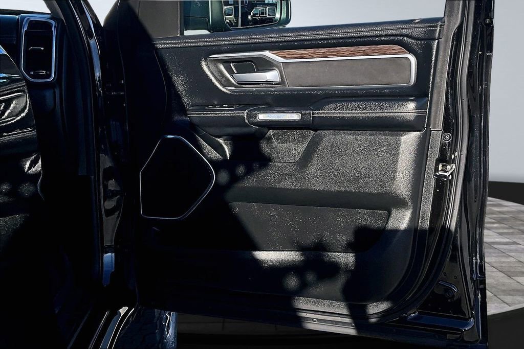 Certified 2019 RAM 1500 Laramie image 15