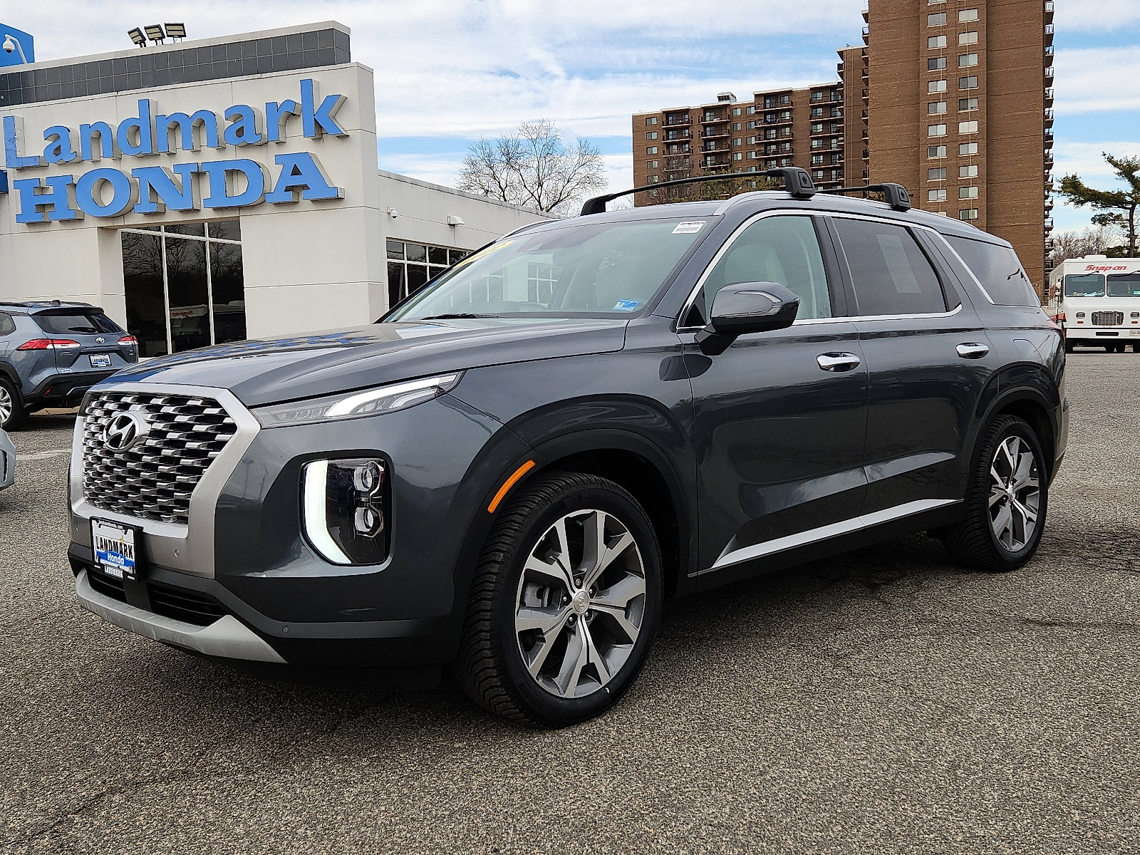 Used 2022 Hyundai Palisade SEL w/ 8P Bench Seat Package image 1