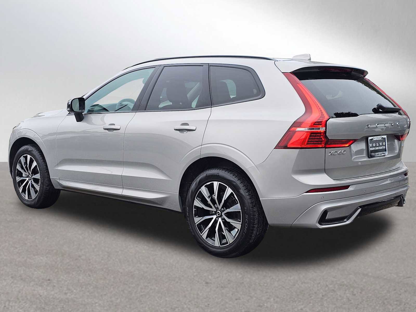 Certified 2025 Volvo XC60 B5 Core w/ Protection Package Premier image 2