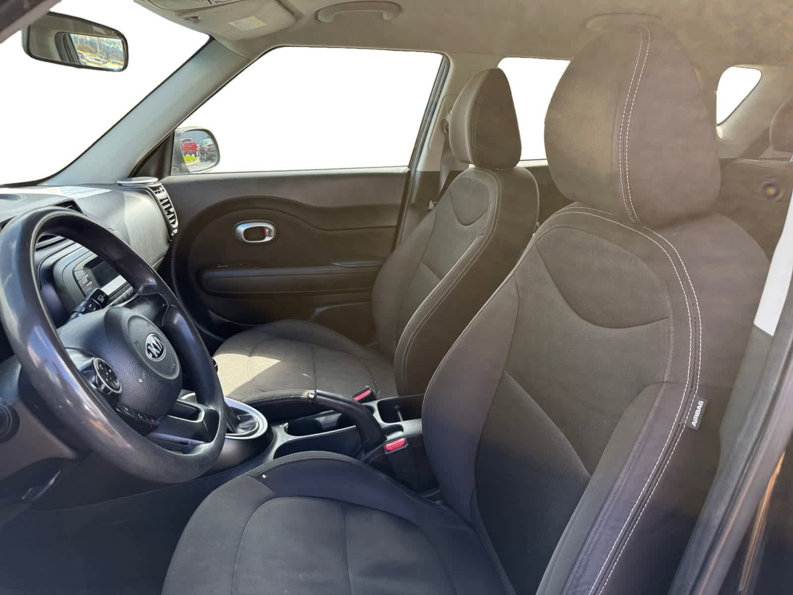 Used 2016 Kia Soul image 9