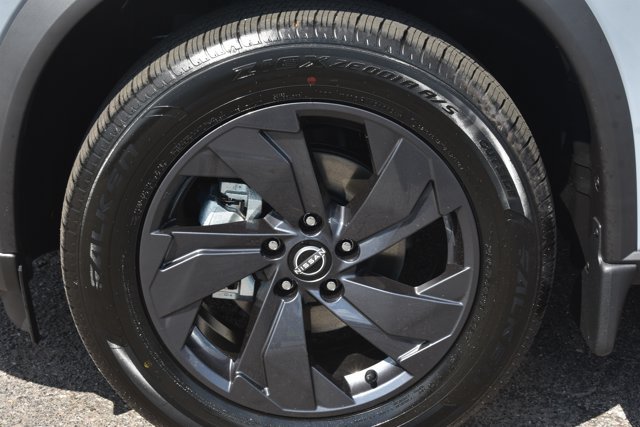 New 2026 Nissan Rogue SV FWD image 9