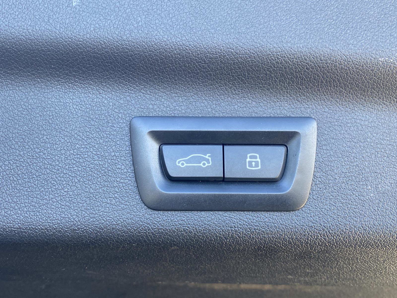 Used 2025 BMW X1 xDrive28i w/ Premium Package AWD/4WD image 9