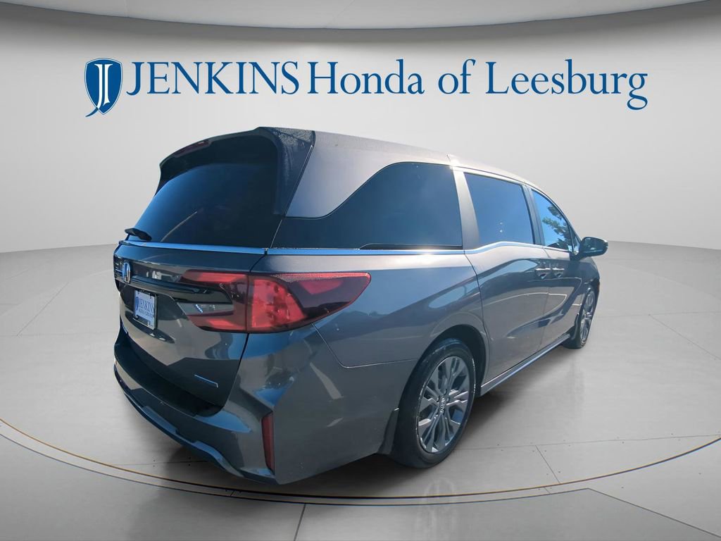 New 2026 Honda Odyssey Touring image 3
