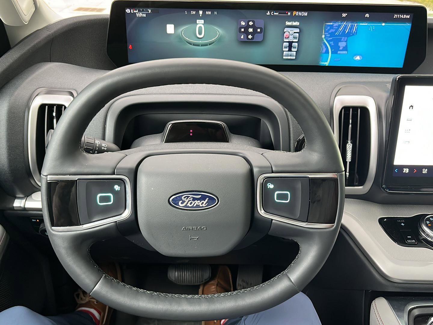 Used 2025 Ford Expedition Active AWD/4WD image 14