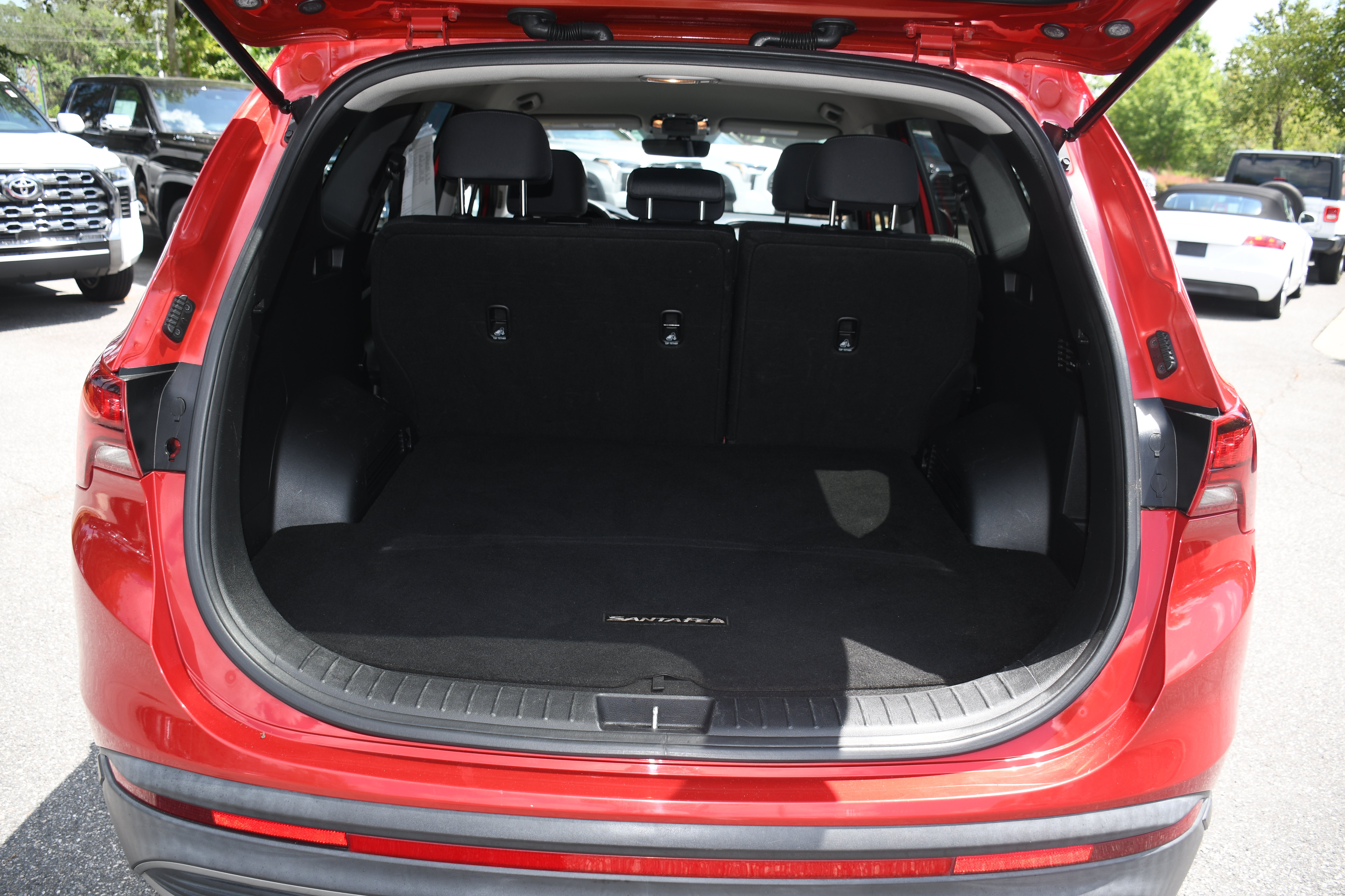 Used 2021 Hyundai Santa Fe SE FWD image 16