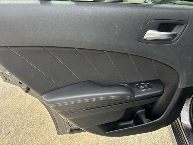 Used 2022 Dodge Charger SXT w/ Blacktop Package RWD image 23