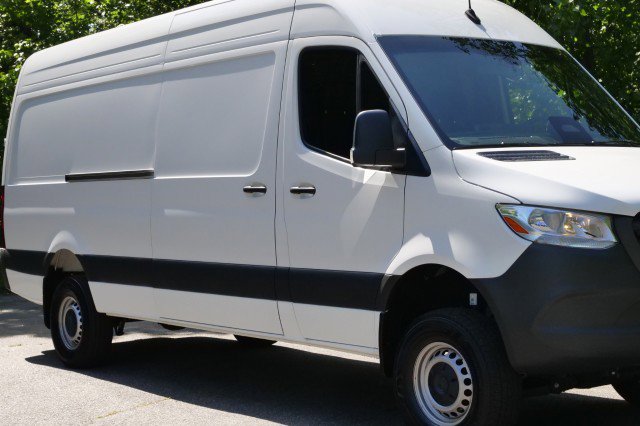 Used 2025 Mercedes-Benz Sprinter 2500 image 37