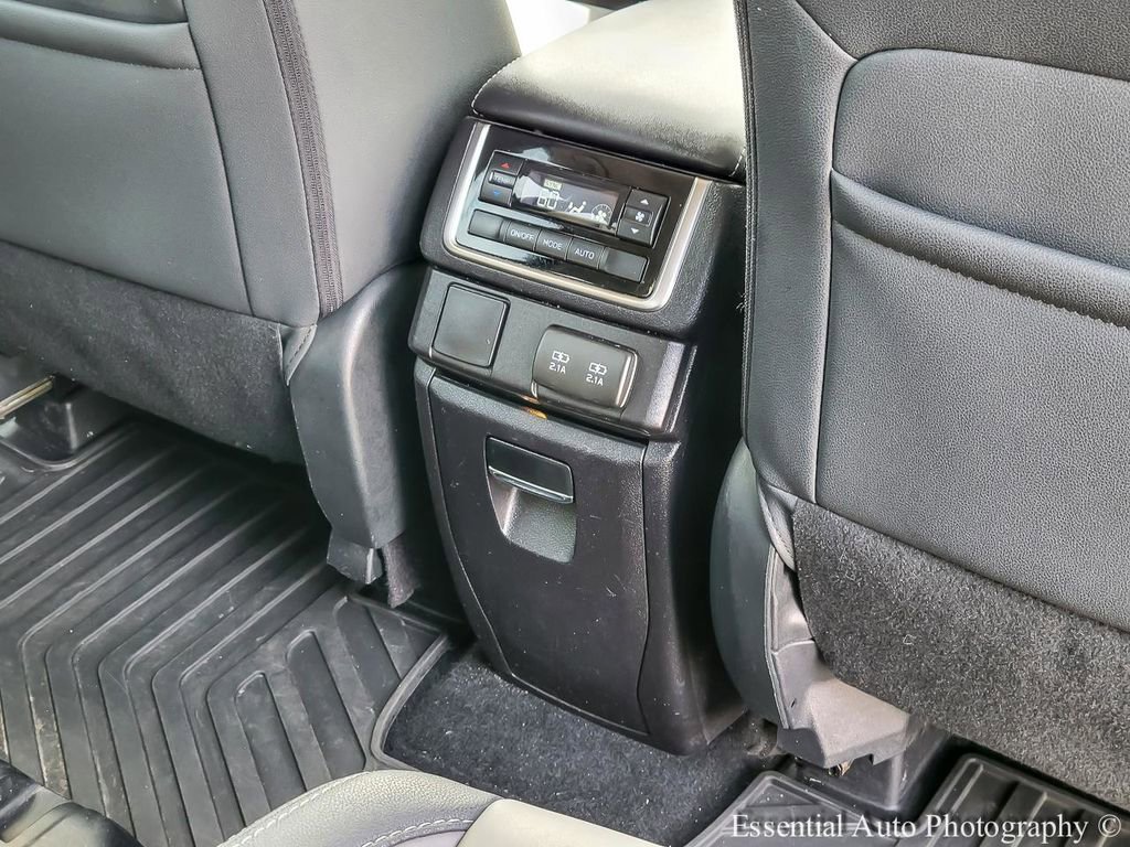Used 2022 Subaru Ascent Onyx Edition image 30