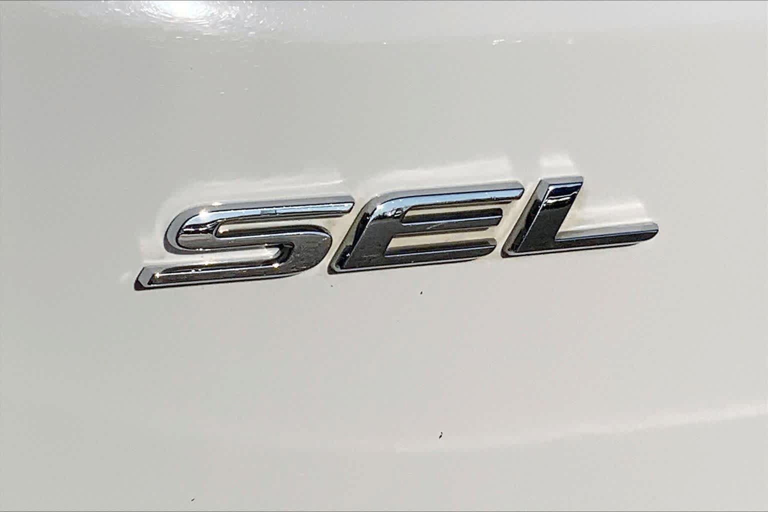 Used 2022 Ford Edge SEL AWD/4WD image 31