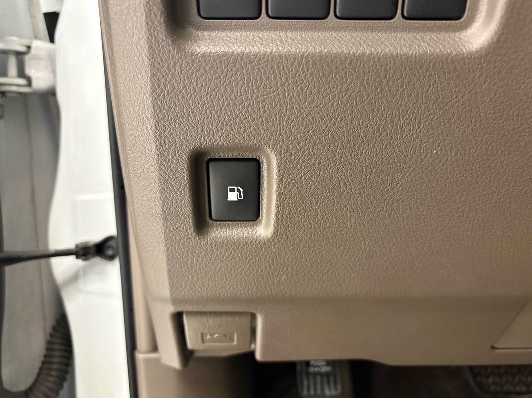 Used 2018 Lexus GX 460 Premium w/ Premium Package image 27