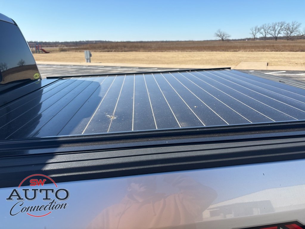 Used 2018 Ford F150 Platinum w/ Equipment Group 701A Luxury image 11