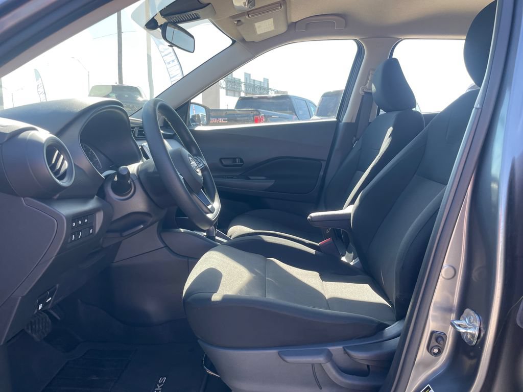 Certified 2025 Nissan Kicks Play S FWD image 23